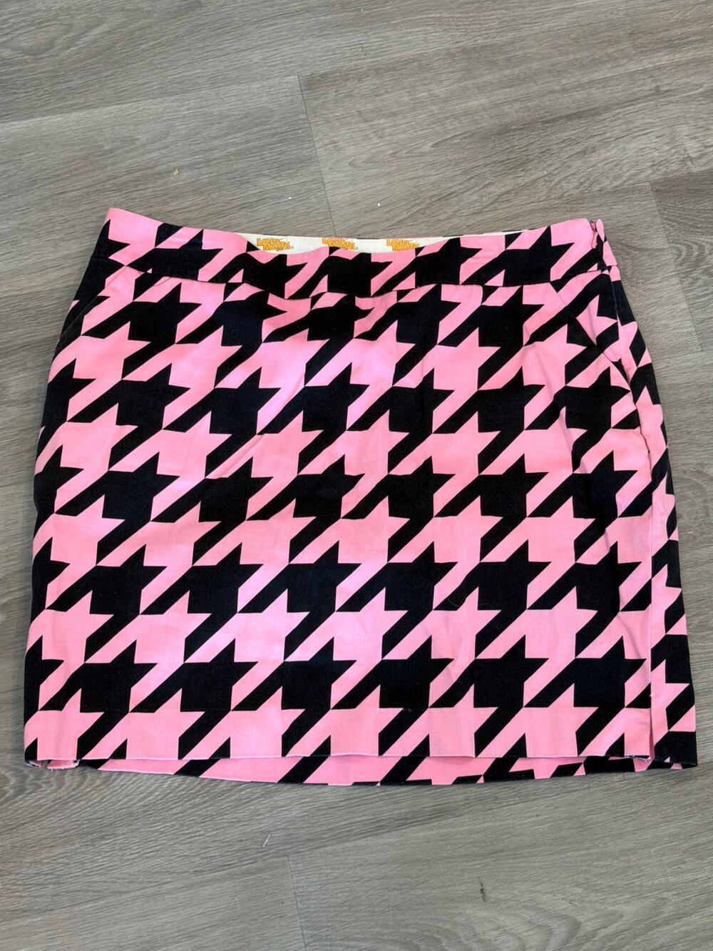 Loudmouth size 14 black and pink golf skort